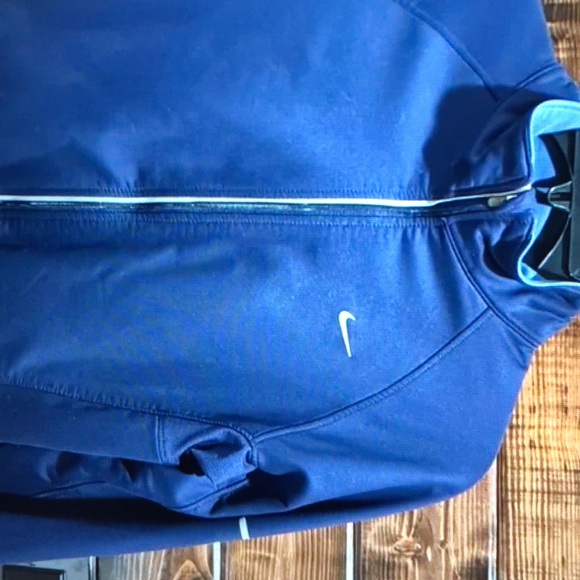 Nike zip up jacket - Picture 2 of 5
